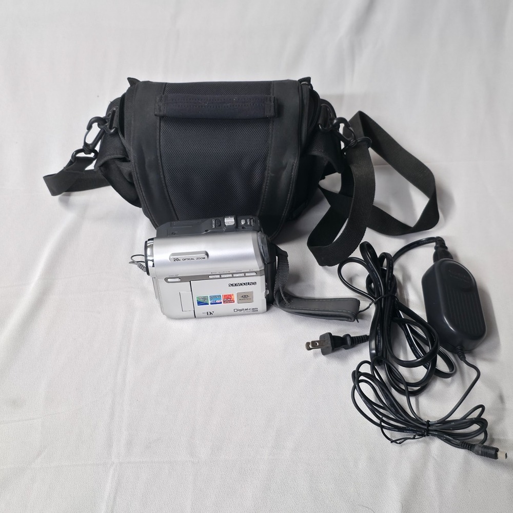 Samsung SC-D353 NTSC Digital-Cam with Power Cord & Case Tested Works Good